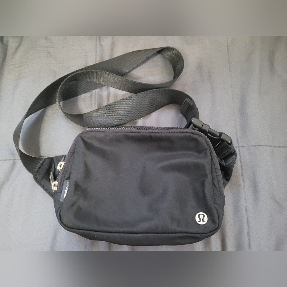 Lululemon Everywhere Belt Bag Large 2L
